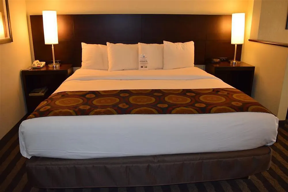 Best Western Suites Near Opryland Nashville 3*,